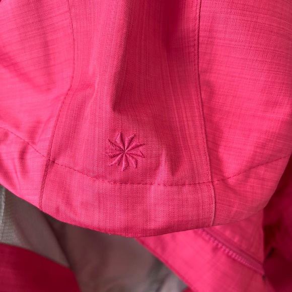 Athleta Rain Check Shell Jacket Pink Women Raincoat Small EUC Outdoor Waterproof - Picture 6 of 12
